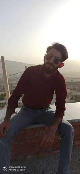 تصویر پروفایل سیاوش