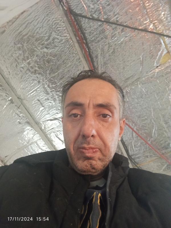 تصویر پروفایل علی