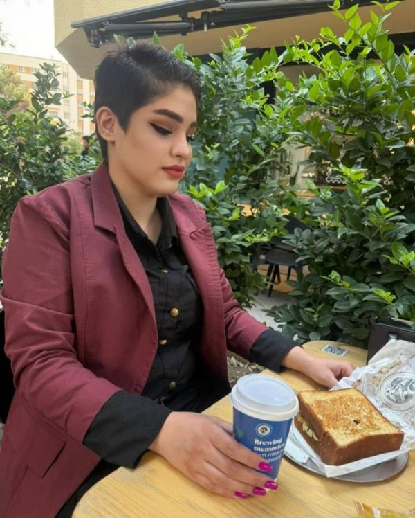 تصویر پروفایل نازنین