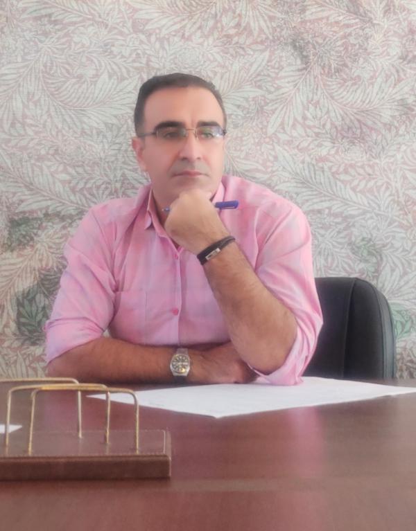 تصویر پروفایل علی