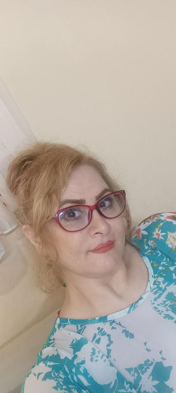 تصویر پروفایل آنا