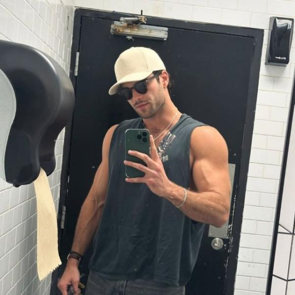 تصویر پروفایل جواد