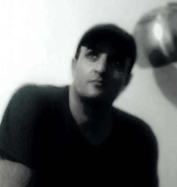 تصویر پروفایل آرش