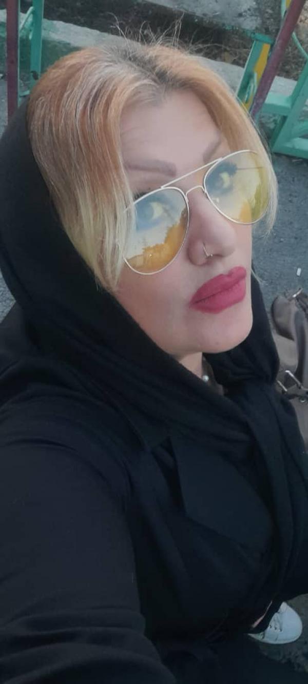 تصویر پروفایل نیلی