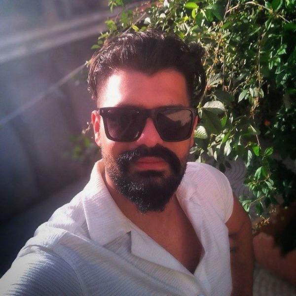 تصویر پروفایل بدون نام