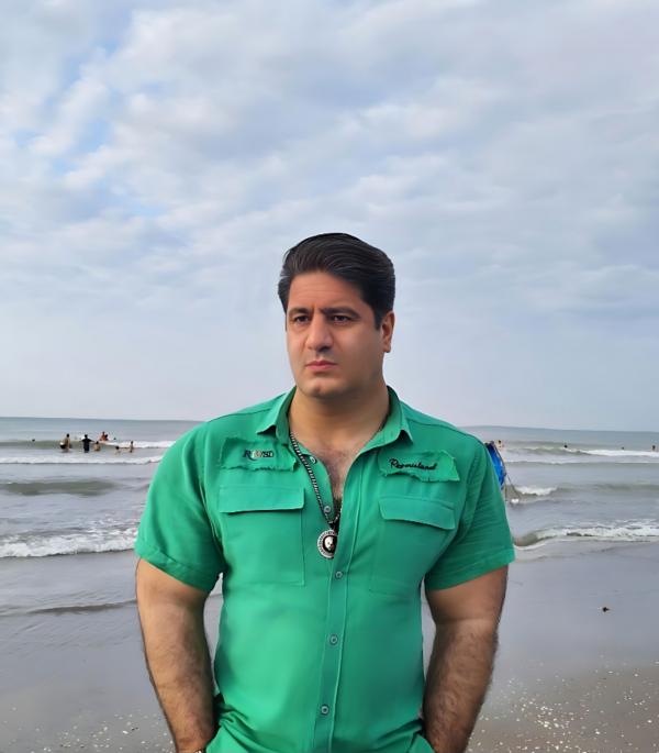 تصویر پروفایل بابک