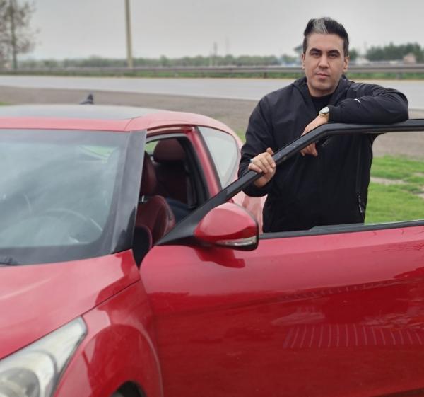 تصویر پروفایل صادق