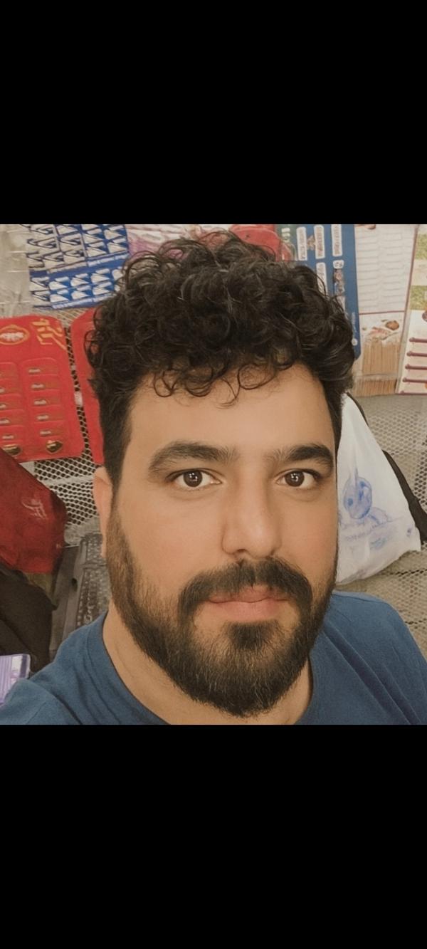 تصویر پروفایل حمید