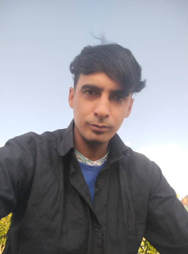 تصویر پروفایل حمید