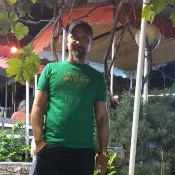 تصویر پروفایل حسین