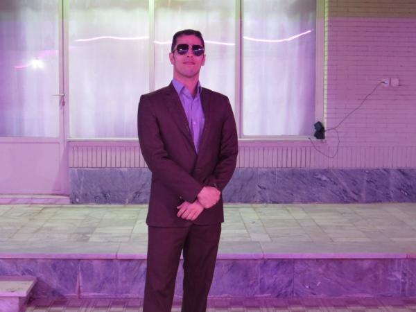 تصویر پروفایل علی