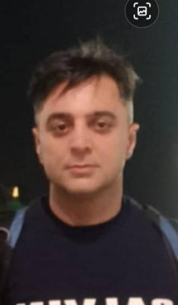 تصویر پروفایل علی