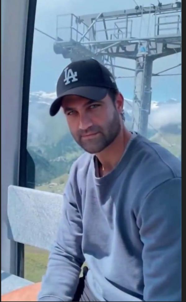 تصویر پروفایل پیروز