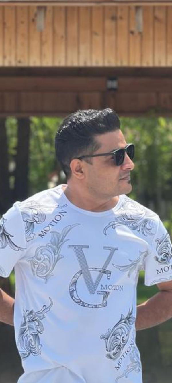 تصویر پروفایل امید