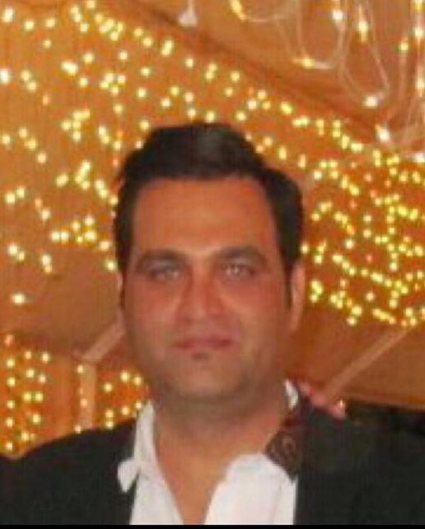 تصویر پروفایل پیروز