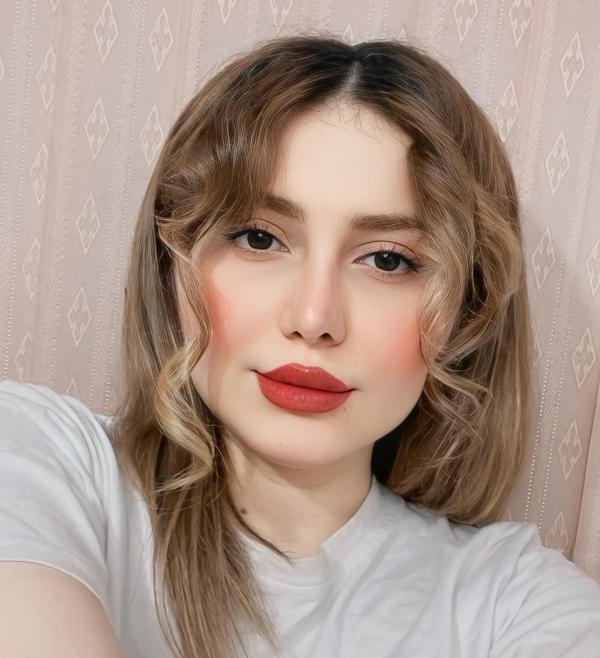 تصویر پروفایل سارا