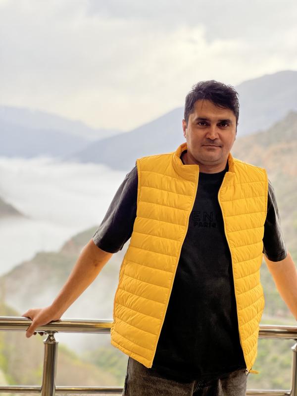 تصویر پروفایل امیر