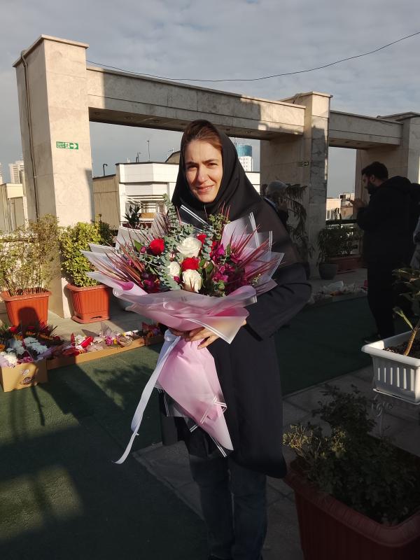 تصویر پروفایل نیکی