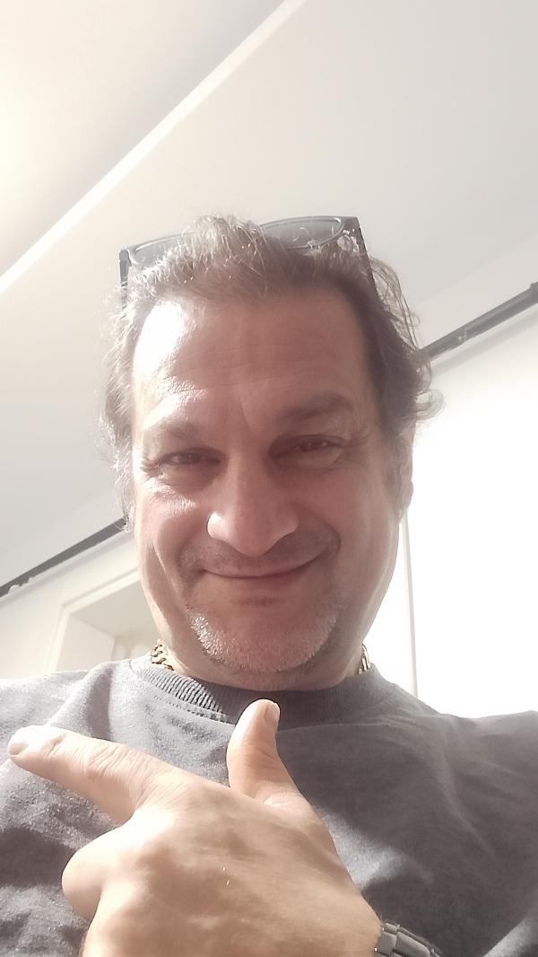 تصویر پروفایل هومن