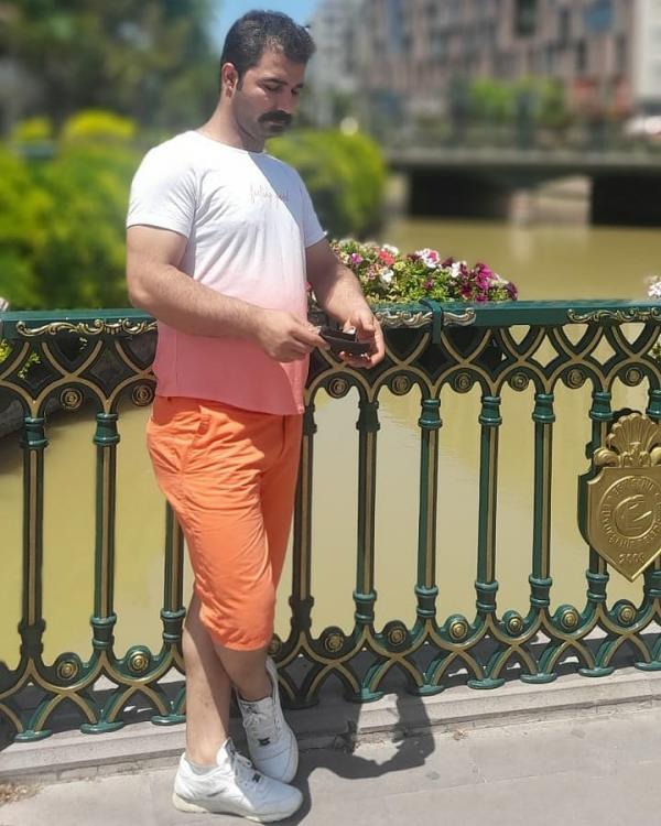 تصویر پروفایل فرشید